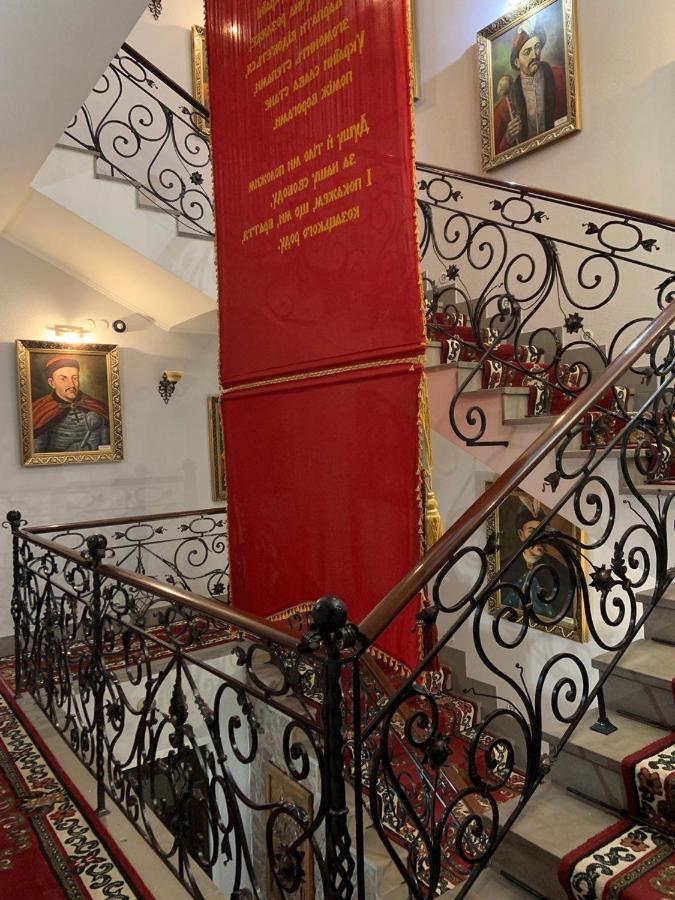 Hetman Hotel Kamieniec Podolski Zewnętrze zdjęcie