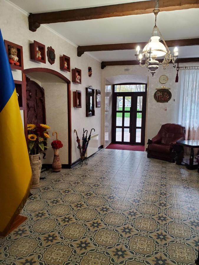 Hetman Hotel Kamieniec Podolski Zewnętrze zdjęcie