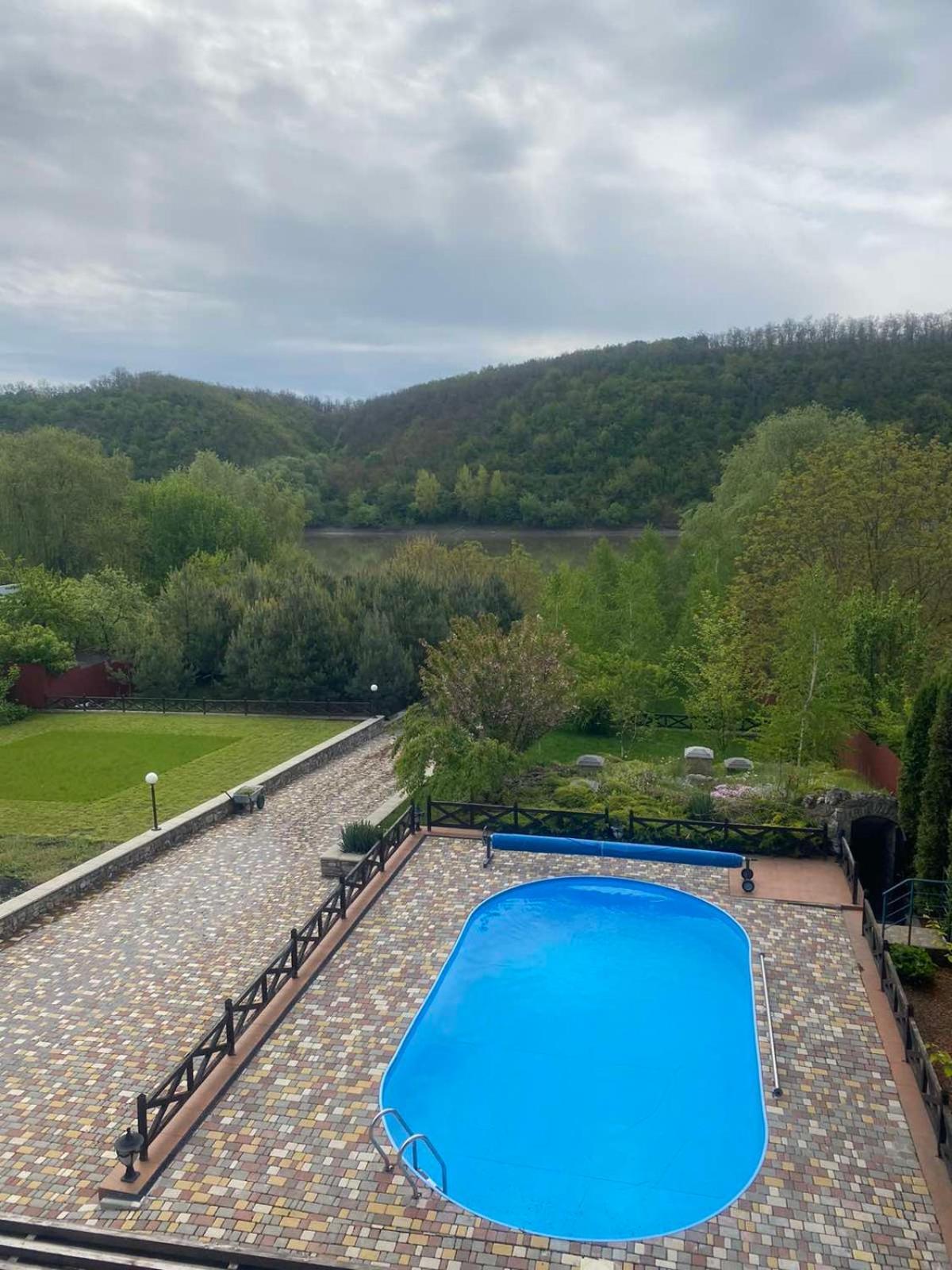 Hetman Hotel Kamieniec Podolski Zewnętrze zdjęcie